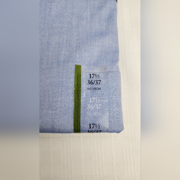 CROFT & BARROW CLASSIC-FIT NO IRON MEN'S DRESS SHIRT Sz 17 1/2 36/37 LIGHT BLUE - Picture 2 of 7